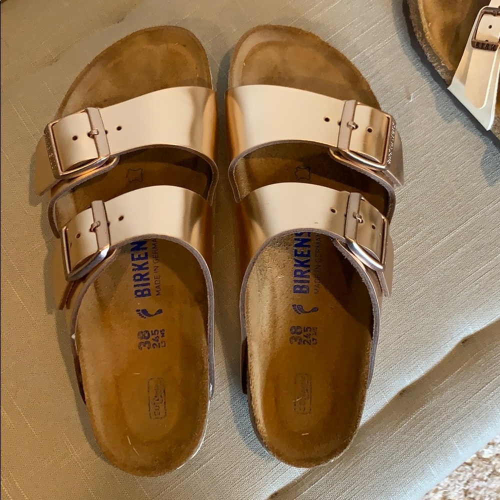 Rose gold softbed Birkenstock’s